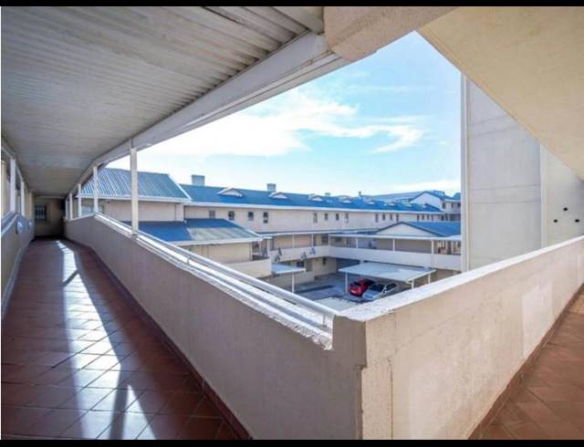 2 BEDROOM APARTMENT FOR SALE IN UMHLANGA RIDGE